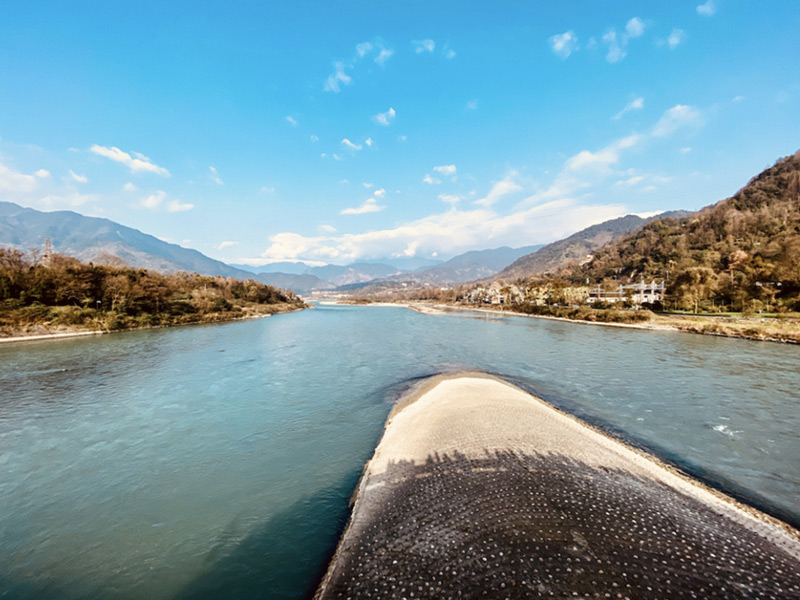 （圖：有機硅水處理消泡劑運用）